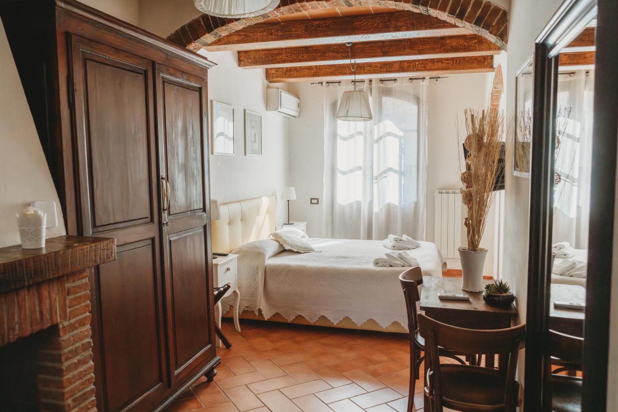 시나룬가 Borgo Terrosi B&B 외부 사진